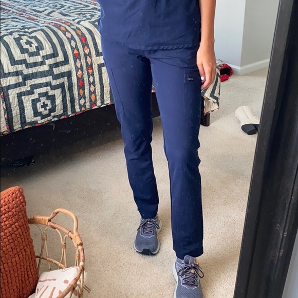 Navy Figs Yola Skinny Scrub Pants 